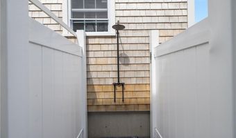 40 Atlantic St, Newport, RI 02840