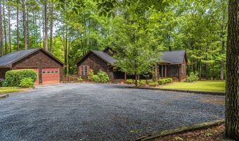 707 Alexander Dr, Aberdeen, NC 28315