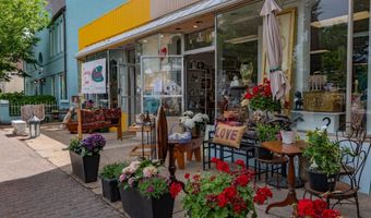 110 E SPRING St, Alexandria, VA 22301