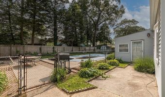 40 Dockage Rd, Bayville, NJ 08721