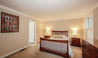 61 Grapevine Rd, Bedford, NH 03110