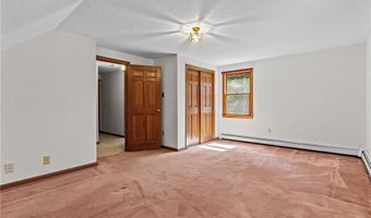 30 Pacheco Dr, North Smithfield, RI 02896
