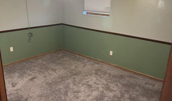 516 S 11th St, Albia, IA 62631