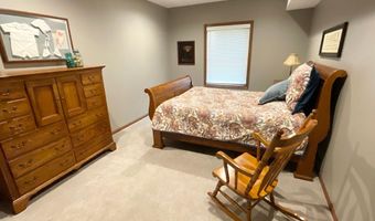2201 7th St NW C, Austin, MN 55912