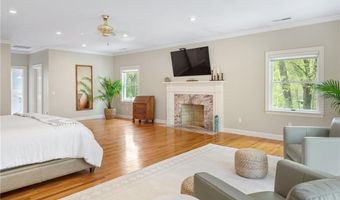 180 Ten Rod Rd, North Kingstown, RI 02852