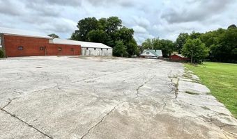 703 W Madison Ave, Athens, TN 37303