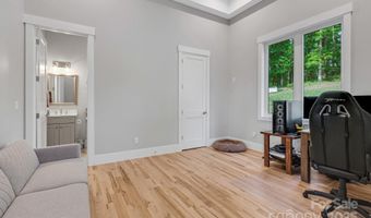 128 Saddle Ridge Dr, Alexander, NC 28701