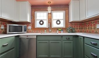 891 Park Ave, Amherst, OH 44001