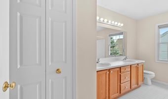 668 Boston Ct, Ann Arbor, MI 48103