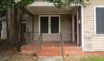 709 E Lafayette St, Abbeville, LA 70510