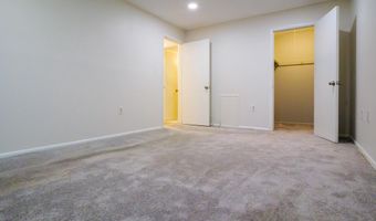 3376 WOODBURN Rd 24, Annandale, VA 22003