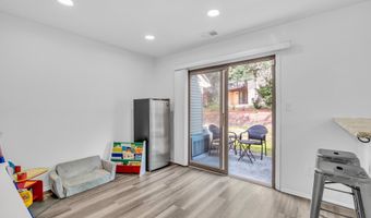 86 Bradford Ct, Aberdeen, NJ 07747