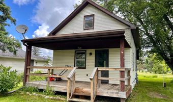7916 MAPLE St, Argonne, WI 54511