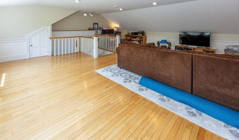 379 Bay View Dr, Bar Harbor, ME 04609