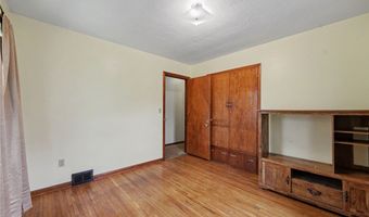 13211 Henskee Rd, Alden, NY 14004