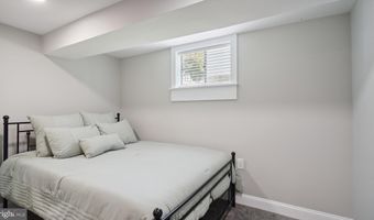 10 N HOMELAND Ave N, Annapolis, MD 21401