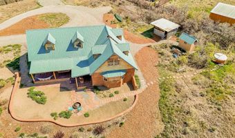 71 Calle Martinez, Arroyo Seco, NM 87514