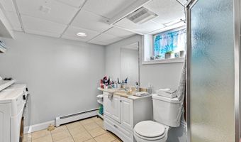 102 Williams Ave, East Providence, RI 02914