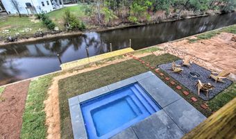4082 Cardinal St, Bay St. Louis, MS 39520