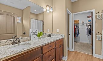 419 Highland Pointe Dr, Alto, GA 30510