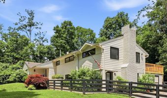 1007 Evergreen Rd, Anchorage, KY 40223