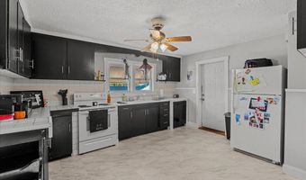 94 E BROWNING Rd, Bellmawr, NJ 08031