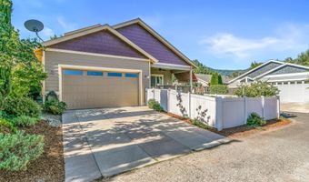 345 Fair Oaks Ave, Ashland, OR 97520