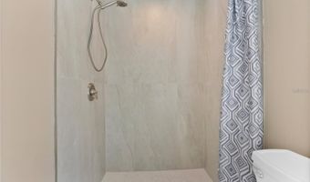 5018 SAINT DENIS Ct, Belle Isle, FL 32812