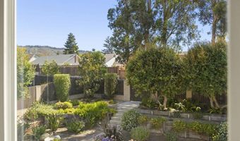 2142 Klamath Dr, Camarillo, CA 93010