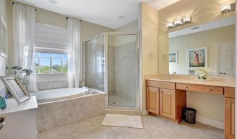 5518 LUMINAR POINTE Ln, Apollo Beach, FL 33572