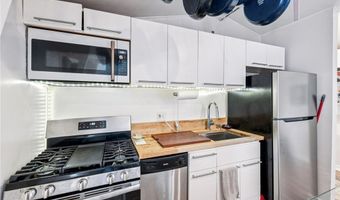 2041 N Beverly Glen Blvd, Los Angeles, CA 90077