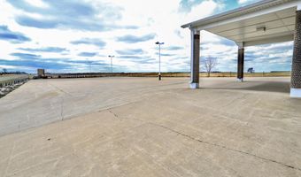 12805 S Shore Dr, Aberdeen, SD 57401