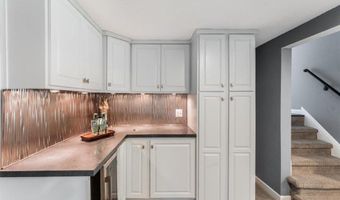 1308 Geneva Dr, Alexandria, MN 56308