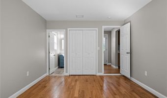 20 Maple Ct, Hopkinton, RI 02804