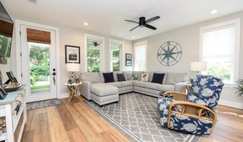 225 Ave D, Apalachicola, FL 32320