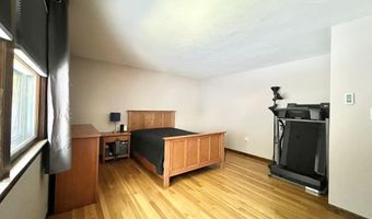 12 Nathaniel Dr, Amherst, NH 03031