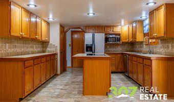 145 N 37th St, Cody, WY 82414