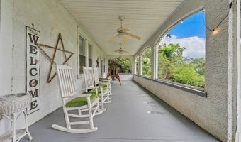 901 Bedford Ave, Altavista, VA 24517