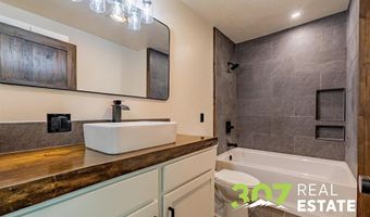 15 Cole Rd, Cody, WY 82414
