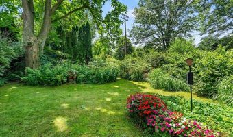 1206 Frisch Rd, Madison, WI 53711