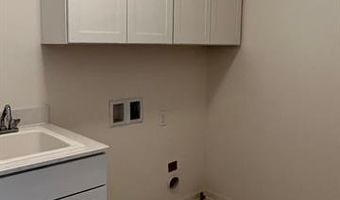 7296 Evergreen Trl, Almont, MI 48003