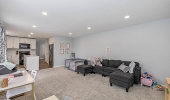 6201 Arrowhead Dr, Anderson, IN 46013