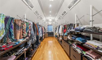 10 Lovegreen Ln, East Greenwich, RI 02818