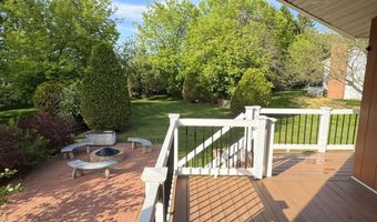 826 EASTVIEW Dr, Antigo, WI 54409