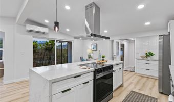 889 Akumu St, Kailua, HI 96734