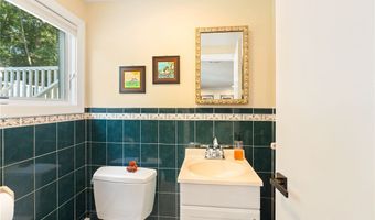505 Cedar Ave, East Greenwich, RI 02818