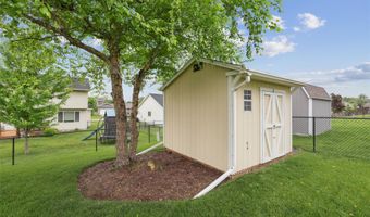 1822 30th Ave SW, Altoona, IA 50009