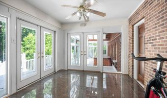 900 TUCKER Ln, Ashton, MD 20861