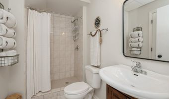 10308 Kenilworth Ave, Algonquin, IL 60102