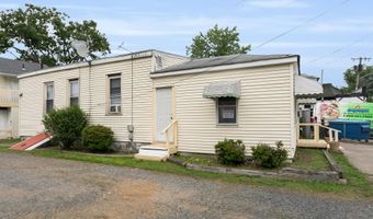 289 Port Monmouth Rd, North Middletown, NJ 07748